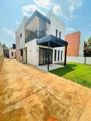 house-for-sale-big-2