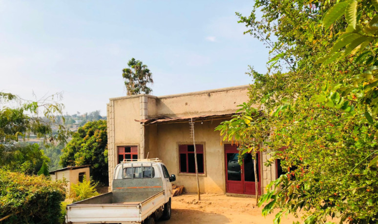 kagugu-batsinda-house-for-sale-big-0