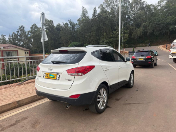 hyundai-tucson-big-2