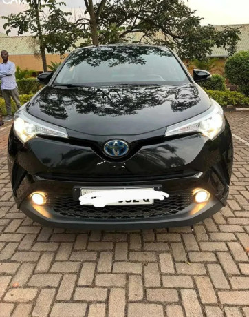 toyota-chr-f-big-0