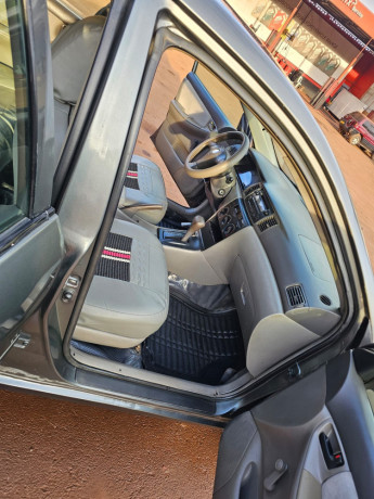 toyota-corolla-big-0