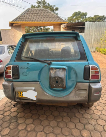 toyota-rav4-big-0