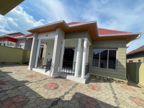 house-for-sale-in-busanza-big-8