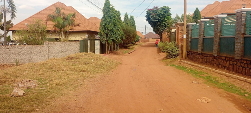 ikibanza-kigurishwa-mubirembo-turaneza-big-1