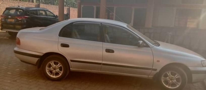 toyota-carinae-big-2