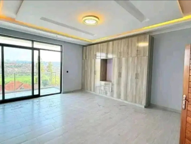kimihurura-near-rdb-amazing-big-villa-for-sale-at-450millions-tel-big-0