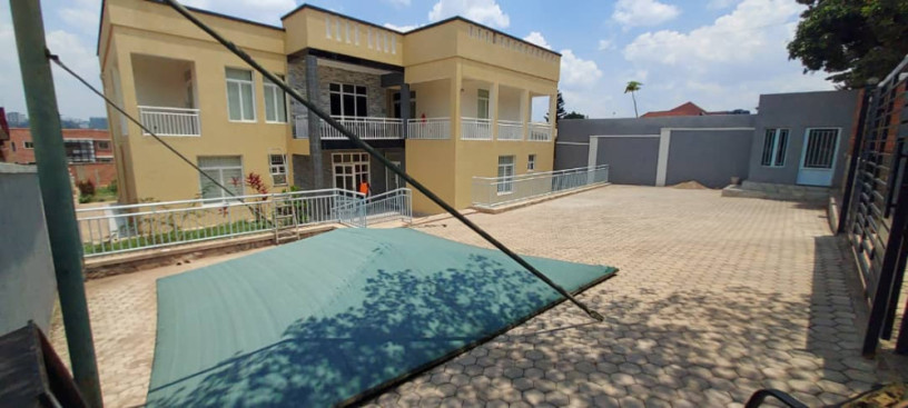 kigali-unfurnished-house-for-rent-in-kicukiro-big-0