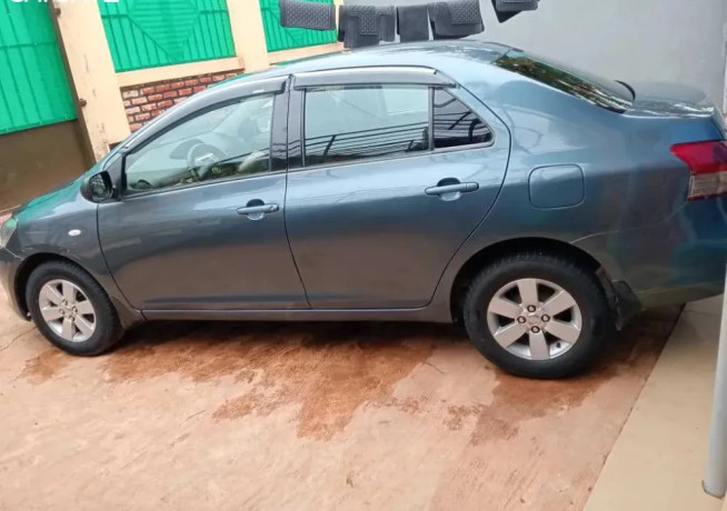 toyota-yaris-big-1