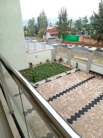 bere-105-erkibagabaga-kibagabaga-very-nice-house-and-unfurnished-for-rent-at-lowest-price-in-kigali-rwanda-big-5