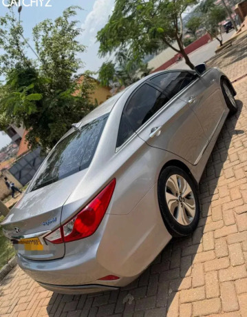 hyundai-sonata-big-1