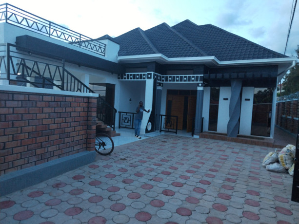 house-for-sale-320-million-kimironko-kibagabaga-big-1