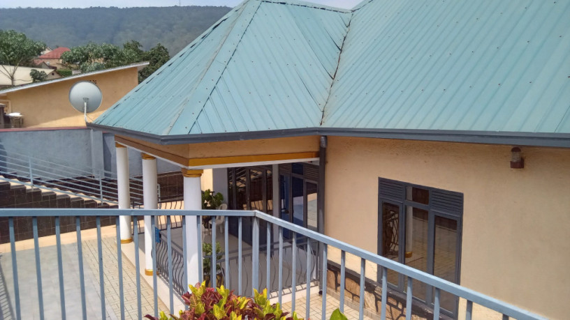 kigali-house-for-sale-in-nyamirambo-big-4