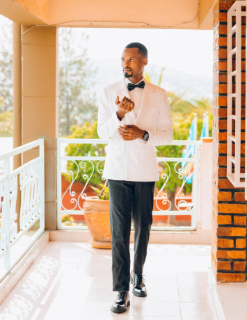 driving-and-communicate-with-customers-in-terms-of-languages-especially-english-big-4