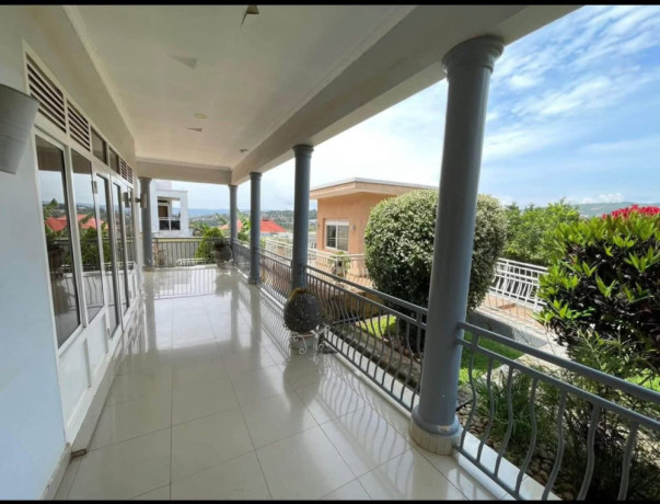 spacious-house-for-sale-in-kibagababaga-big-2