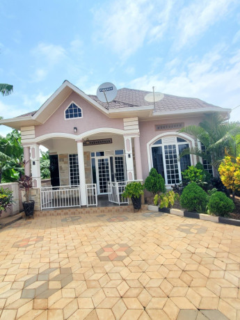kicukiro-unfurnished-house-for-rent-in-kigali-big-0