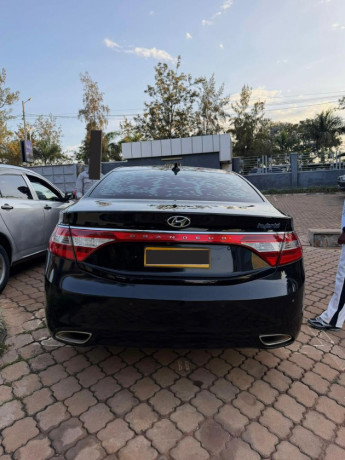 hyundai-granteur-big-2