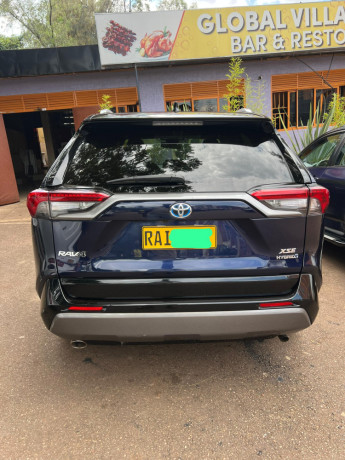 toyota-rav4-big-2