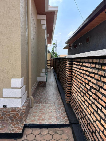 kigali-house-for-rent-in-kanombe-big-0