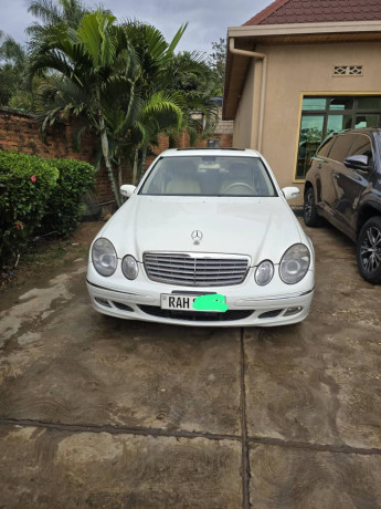 mercedes-benz-big-0