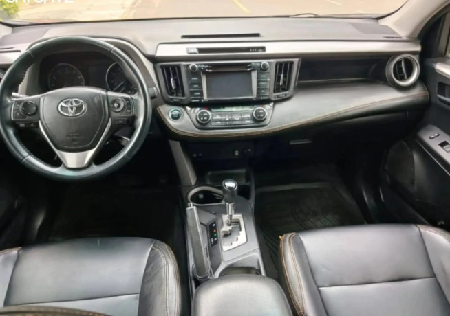 toyta-rav4-automatic-for-sale-big-0