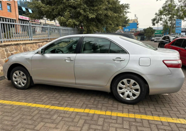 toyota-camry-big-1