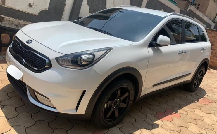 kia-niro-big-0