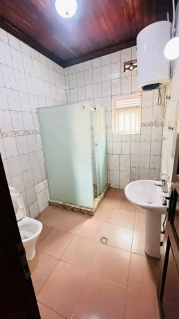 unfurnishe-house-for-rent-in-kibagabaga-near-hospital-on-tarmac-road-in-vip-neighborhoods-good-location-big-0