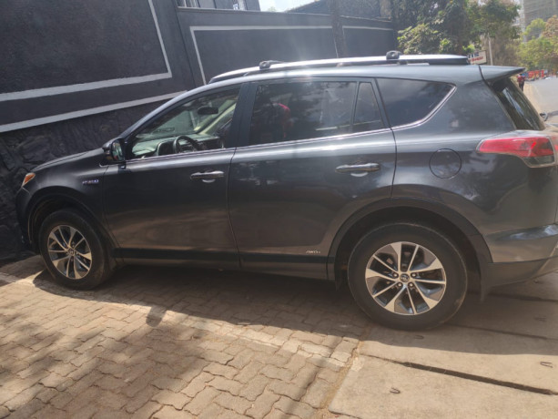 toyota-rav4-big-3