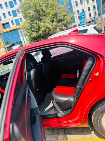 toyota-corolla-big-2
