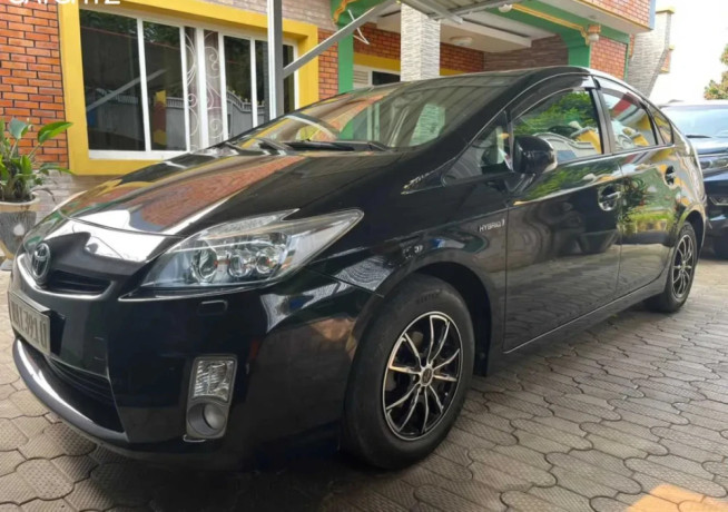 toyota-prius-automatic-hybrid-2011-for-sale-big-1