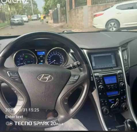 hyundai-sonata-hybrid-2012-for-sale-big-0