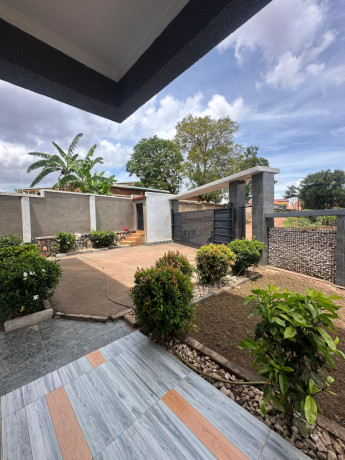 un-furnished-new-house-for-sale-in-kimironko-big-10