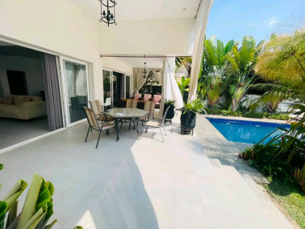 gacuriro-fully-furnished-5bedrooms-house-for-rent-at-4000-in-good-location-big-1