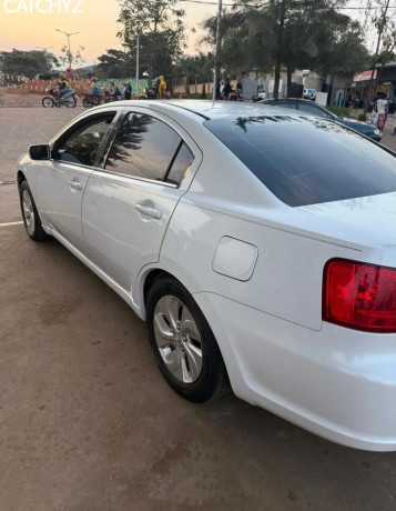 mitsubishi-galant-hybrid-for-sale-big-3