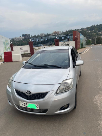 toyota-yaris-big-0