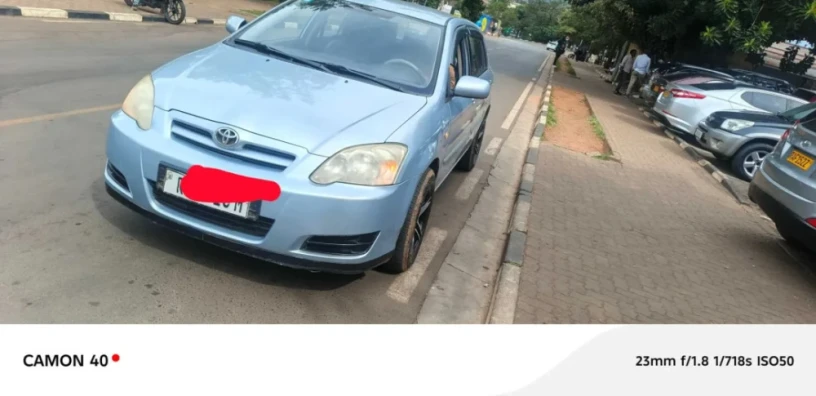 toyota-corolla-hatchback-manual-2005-for-sale-big-4