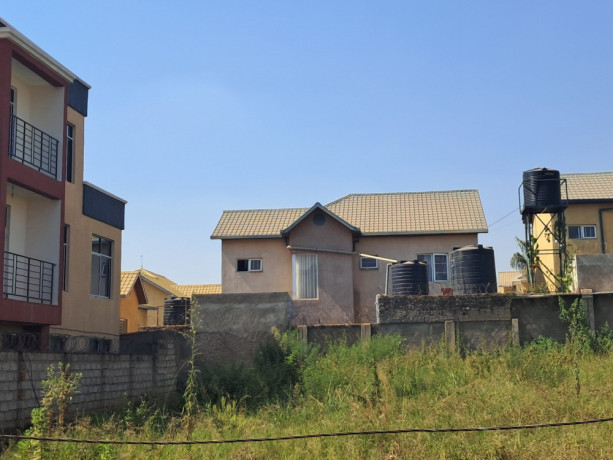 nyarutarama-residential-plot-for-sale-320-million-big-1
