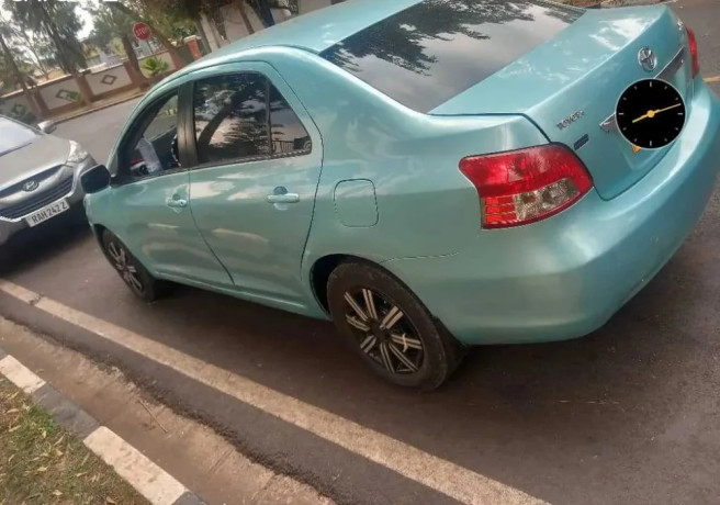 toyota-yaris-big-1