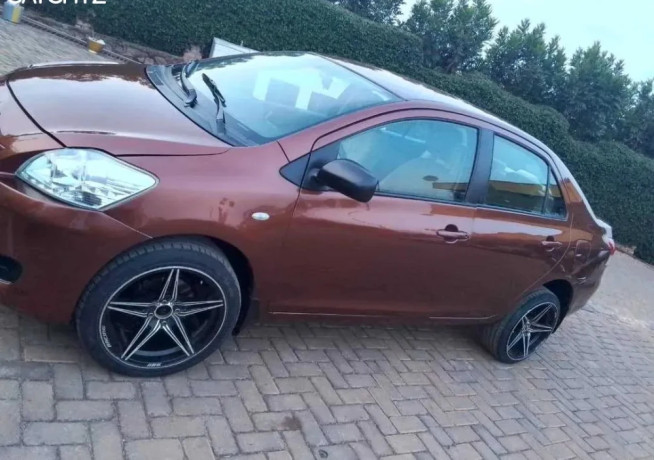 toyota-yaris-big-2