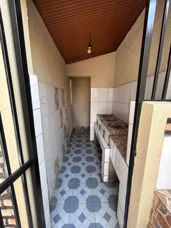 kigali-house-for-rent-in-kanombe-big-4