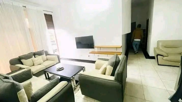 fully-furnished-apartment-for-rent-in-kimihurura-gishushu-near-rdb-on-tarmac-road-in-good-location-big-2