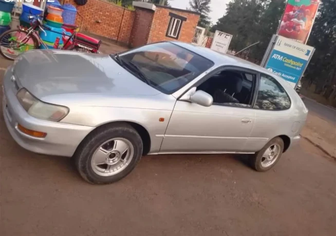 toyota-corolla-big-0