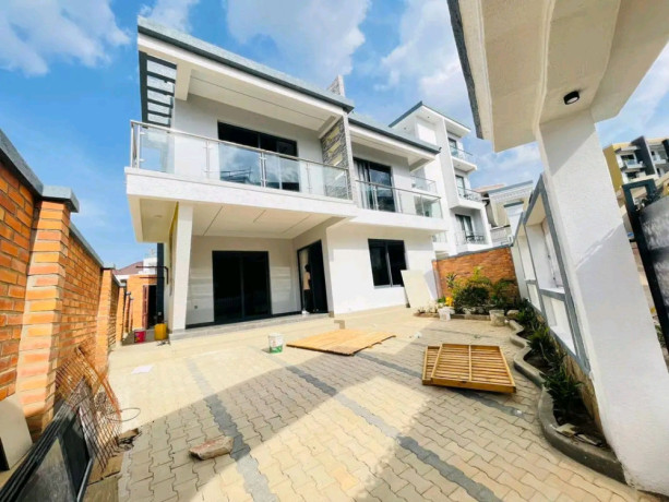 kibagabaga-unfurnished-6-bedrooms-house-for-rent-at-1200-in-good-location-big-1