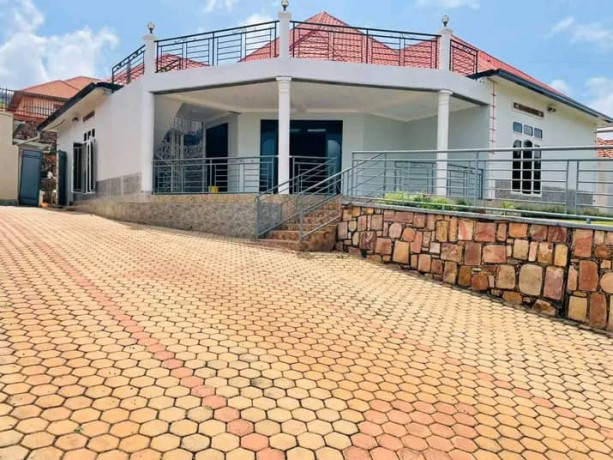 rebero-unfurnished-house-for-for-rent-big-3