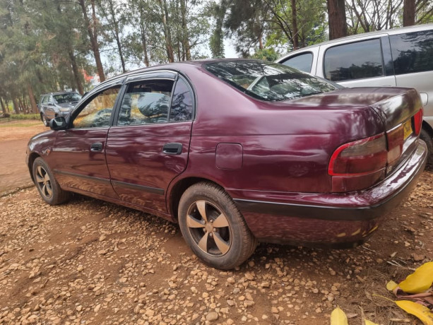 toyota-carina-e-big-1
