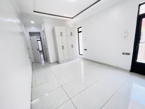 kibagabaga-kigali-new-and-big-house-for-sale-6bedrooms-at-350-millions-big-6