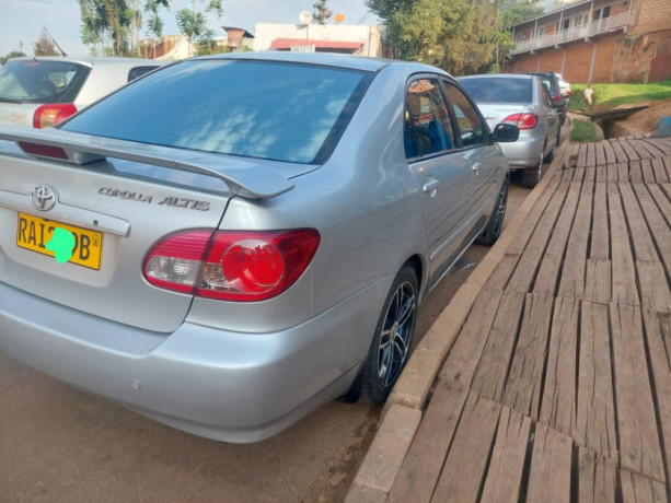toyota-altis-big-2
