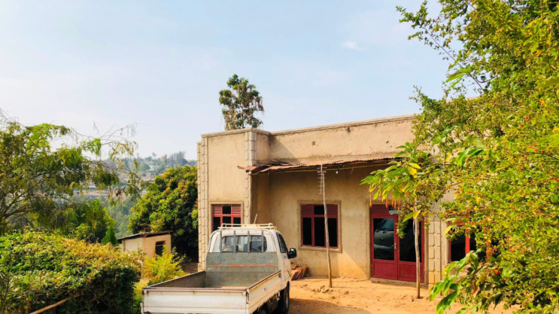 kagugu-batsinda-house-for-sale-big-3