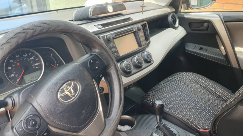 toyota-rav4-big-1