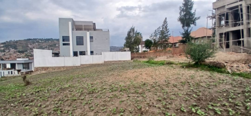 for-rent-in-kagugu-please-contact-me-big-2